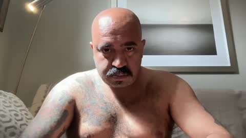 london_lad_101 online show from 05/18/26, 09:59