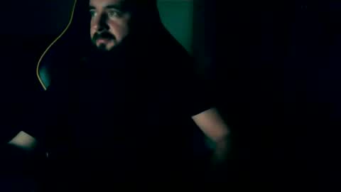 Snapshot of london_man1988 chatting on 12/16/24, 05:00 london_man1988 online show from 12/16/24, 05:00