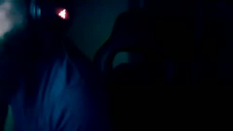 Snapshot of london_man1988 chatting on 02/04/25, 07:11 london_man1988 online show from 02/04/25, 07:11