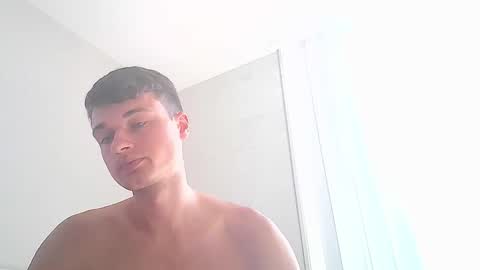 Snapshot of london_tomy chatting on 03/11/26, 04:02 london_tomy online show from 03/11/26, 04:02