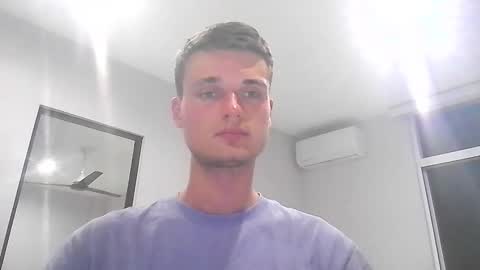 Snapshot of london_tomy chatting on 03/22/26, 02:26 london_tomy online show from 03/22/26, 02:26