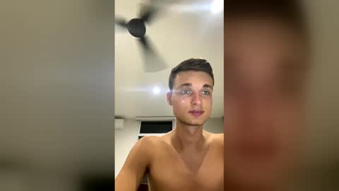 Snapshot of london_tomy chatting on 03/27/26, 02:39 london_tomy online show from 03/27/26, 02:39