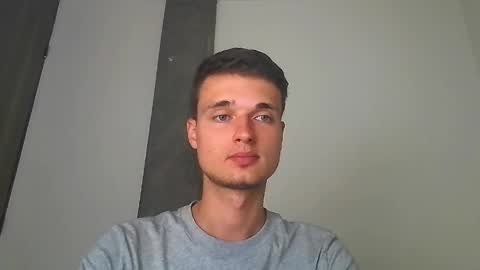 Snapshot of london_tomy chatting on 04/10/26, 02:28 london_tomy online show from 04/10/26, 02:28