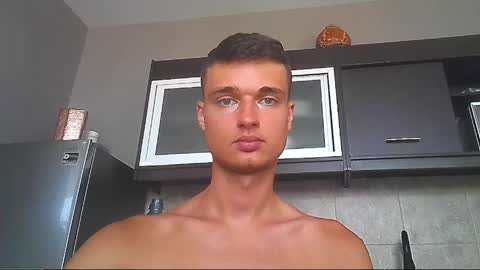 Snapshot of london_tomy chatting on 04/23/26, 04:09 london_tomy online show from 04/23/26, 04:09