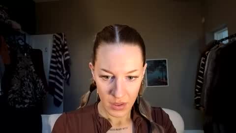 Em online show from 01/09/26, 08:50