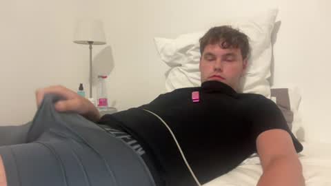 londonlad2002x online show from 07/22/26, 01:08