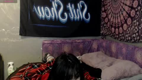 Snapshot of londonray chatting on 09/12/25, 09:42 londonray online show from 09/12/25, 09:42