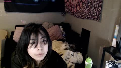 Snapshot of londonray chatting on 10/29/25, 07:43 londonray online show from 10/29/25, 07:43