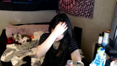 Snapshot of londonray chatting on 11/26/25, 08:26 londonray online show from 11/26/25, 08:26