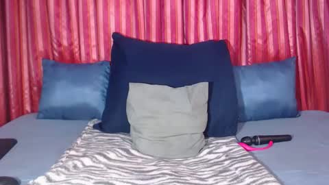 londylicious34 online show from 11/11/25, 01:49