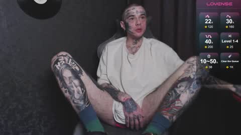 Snapshot of lone1ycrystal chatting on 12/15/24, 10:07 Chris online show from 12/15/24, 10:07