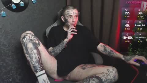 Snapshot of lone1ycrystal chatting on 12/25/24, 01:51 Chris online show from 12/25/24, 01:51