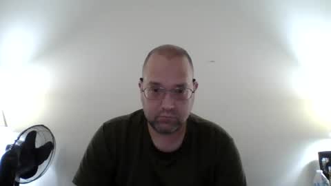 Snapshot of lonelyman91775 chatting on 05/26/26, 09:27 Lonely Man online show from 05/26/26, 09:27