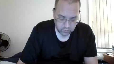 Snapshot of lonelyman91775 chatting on 06/05/26, 07:58 Lonely Man online show from 06/05/26, 07:58