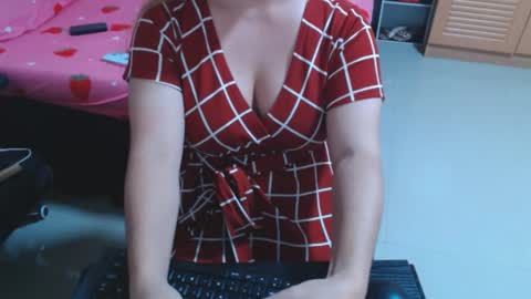 TOPwithEXTRABiG online show from 10/15/25, 03:23