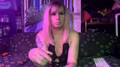 longbeachcd69 online show from 03/11/25, 10:18