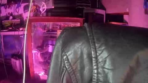 Snapshot of longbeachcd69 chatting on 12/04/25, 12:25 longbeachcd69 online show from 12/04/25, 12:25