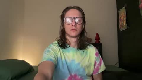 Snapshot of longdickelijah chatting on 04/18/26, 12:03 longdickelijah online show from 04/18/26, 12:03