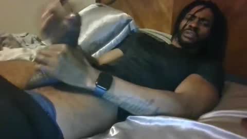 Snapshot of longdsmeag chatting on 12/16/25, 01:27 longdsmeag online show from 12/16/25, 01:27