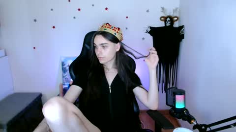 Snapshot of longhairbott chatting on 07/02/26, 10:10 Alex online show from 07/02/26, 10:10