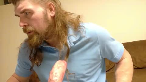 Snapshot of longhairedfreak1921 chatting on 03/26/26, 12:11 longhairedfreak1921 online show from 03/26/26, 12:11