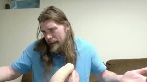 Snapshot of longhairedfreak1921 chatting on 04/01/26, 01:41 longhairedfreak1921 online show from 04/01/26, 01:41