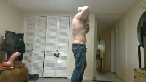 Snapshot of longhairedfreak1921 chatting on 05/05/26, 12:57 longhairedfreak1921 online show from 05/05/26, 12:57
