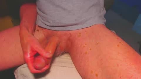 Snapshot of longing2 chatting on 12/14/24, 05:03 longing2 online show from 12/14/24, 05:03