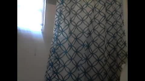 Snapshot of longjohnpurp29 chatting on 09/25/25, 04:32 how can i plz u online show from 09/25/25, 04:32