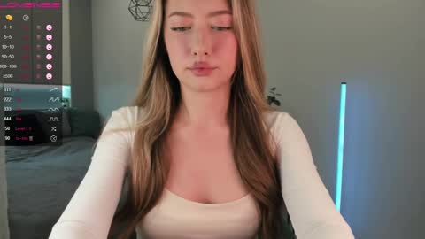 Snapshot of longoriaeva chatting on 02/13/25, 05:11 Eva online show from 02/13/25, 05:11