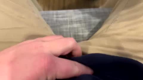 Snapshot of longstick21 chatting on 12/01/25, 07:52 longstick21 online show from 12/01/25, 07:52