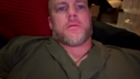 Snapshot of longstrokin8869 chatting on 04/19/26, 04:28 Bradsobad88 online show from 04/19/26, 04:28