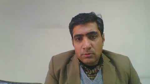 Snapshot of longthick1985 chatting on 12/31/24, 07:31 Lleida-man online show from 12/31/24, 07:31