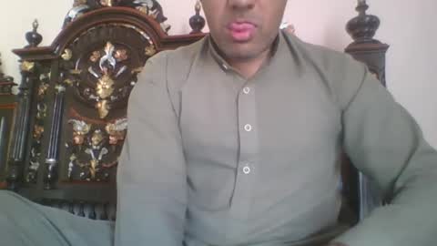 Snapshot of longthick1985 chatting on 03/01/25, 06:46 Lleida-man online show from 03/01/25, 06:46