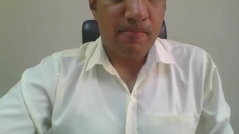 Snapshot of longthick1985 chatting on 06/04/26, 07:58 Lleida-man online show from 06/04/26, 07:58