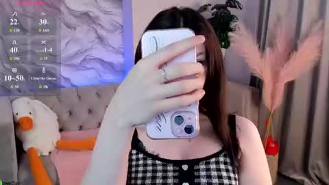 Snapshot of lonny_peach chatting on 07/14/26, 03:11 Luna online show from 07/14/26, 03:11
