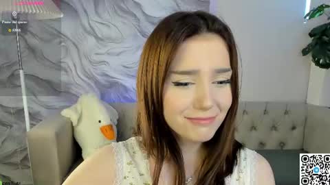 Snapshot of lonny_peach chatting on 08/04/26, 02:59 Luna online show from 08/04/26, 02:59
