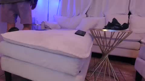 Snapshot of look_bigcock chatting on 10/06/25, 02:09 Seamus Love online show from 10/06/25, 02:09