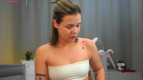  Adele Ellie and Lou   Sally Dana and Bonnie online show from 12/18/25, 03:01