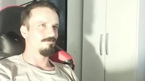 Lucas online show from 12/30/24, 01:14