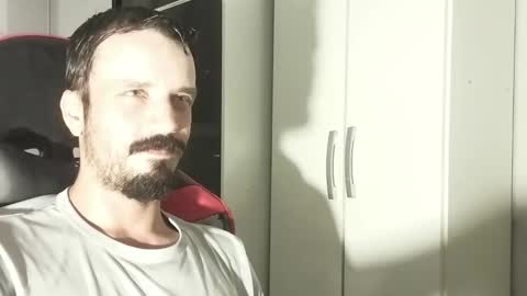 Lucas online show from 02/13/25, 12:21