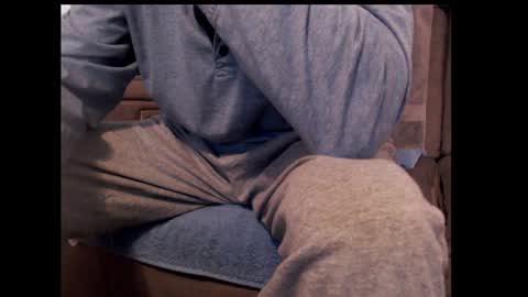 looking469 online show from 03/12/25, 01:08