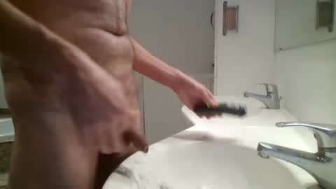 Snapshot of lookingforfun452344 chatting on 01/05/25, 12:10 Robin online show from 01/05/25, 12:10