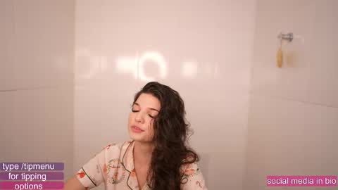 Snapshot of loollypop24 chatting on 02/23/25, 06:23 Chaturbatexxjessica online show from 02/23/25, 06:23