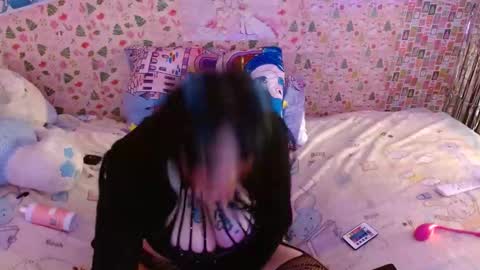 Snapshot of looltalizekatana chatting on 01/06/25, 10:35 alize online show from 01/06/25, 10:35