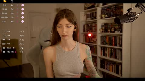 Snapshot of loony_moony chatting on 02/22/26, 10:58 loony_moony online show from 02/22/26, 10:58