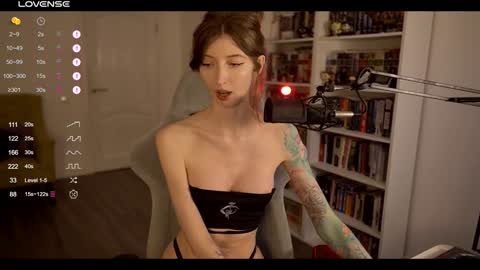 Snapshot of loony_moony chatting on 03/12/26, 03:51 loony_moony online show from 03/12/26, 03:51