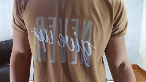 Snapshot of loony_zion chatting on 04/18/26, 02:21 loony_zion online show from 04/18/26, 02:21