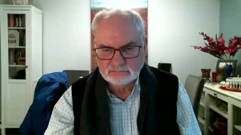 Snapshot of loop102 chatting on 02/13/25, 05:58 loop102 online show from 02/13/25, 05:58