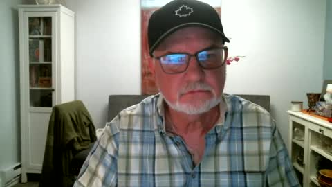 Snapshot of loop102 chatting on 07/23/26, 03:15 loop102 online show from 07/23/26, 03:15